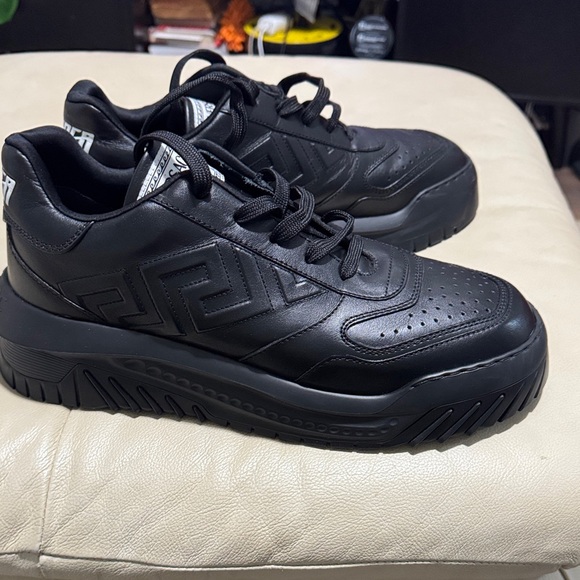 Versace Black Leather Men's Sneakers - Picture 6 of 9